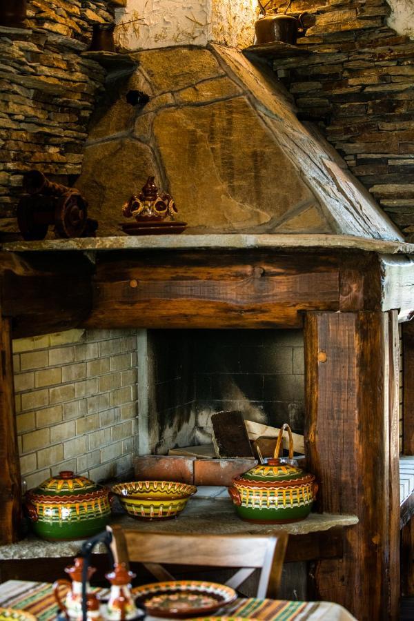 Етно Комплекс "Поп Грую Бански" Banya  ภายนอก รูปภาพ